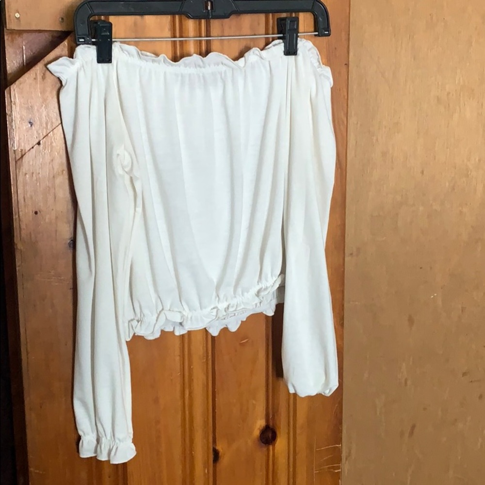 WHITE LONG SLEEVE OFF THE SHOULDER